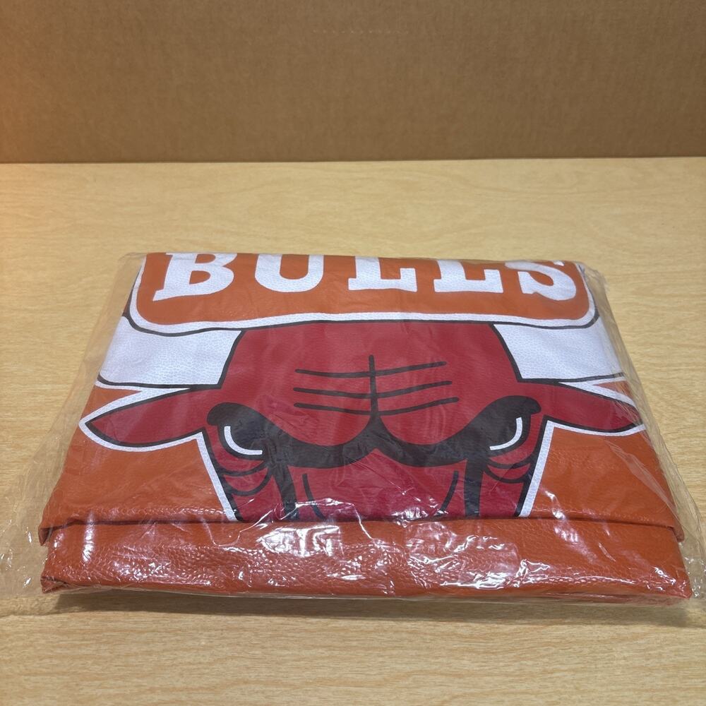 Miller Genuine Draft NBA Chicago Bulls Inflatable 4 Ft Basketball NEVER BLOWN UP